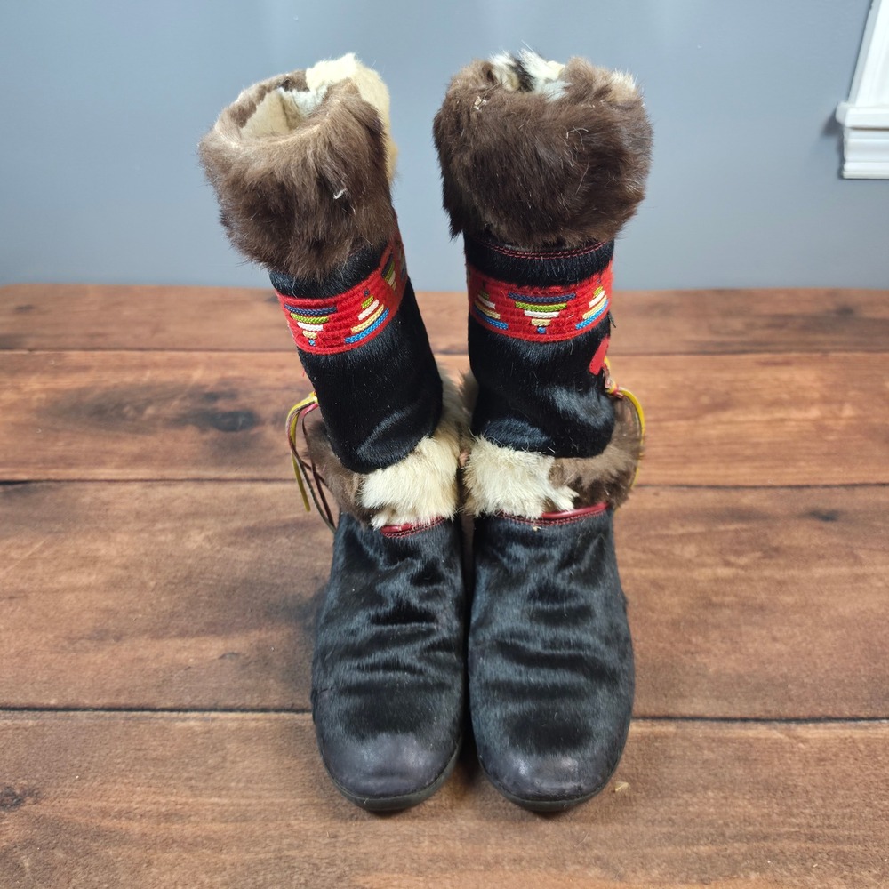 Tecnica Mukluk Boots Womens 7 Black Fair Pony Hair Faux Fur Embroidered Folk